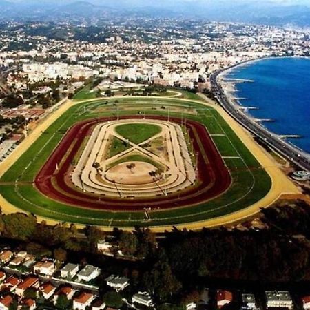 F2 neuf calme climatisé wifi parking - 1,5 km mer Cagnes-sur-Mer Esterno foto