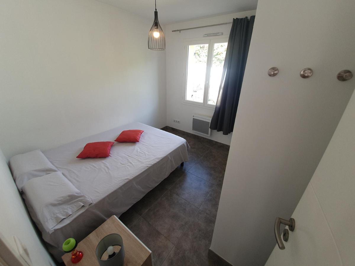 F2 neuf calme climatisé wifi parking - 1,5 km mer Cagnes-sur-Mer Esterno foto