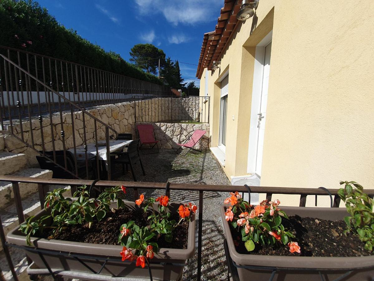 F2 neuf calme climatisé wifi parking - 1,5 km mer Cagnes-sur-Mer Esterno foto